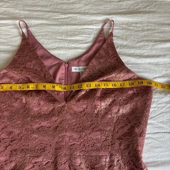 Dress the Population Mauve Gold Lace Leilani Illusion Hem Midi Dress • Size XL - Picture 10 of 16